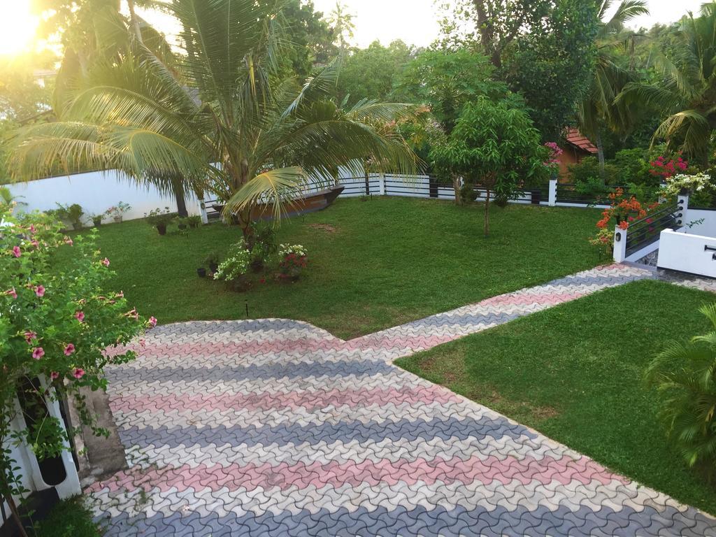 Villa Shanaya ヒッカドゥワ エクステリア 写真